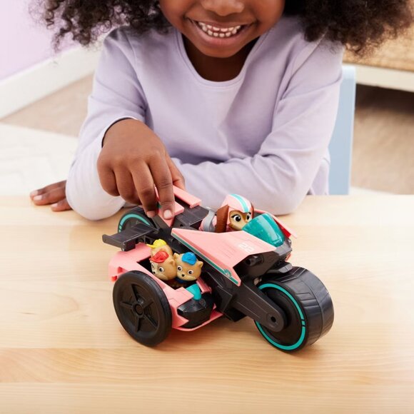 New in Box PAW Patrol Liberty & Poms Toy Vehicle Playset Retail Exclusive - Picture 7 of 7